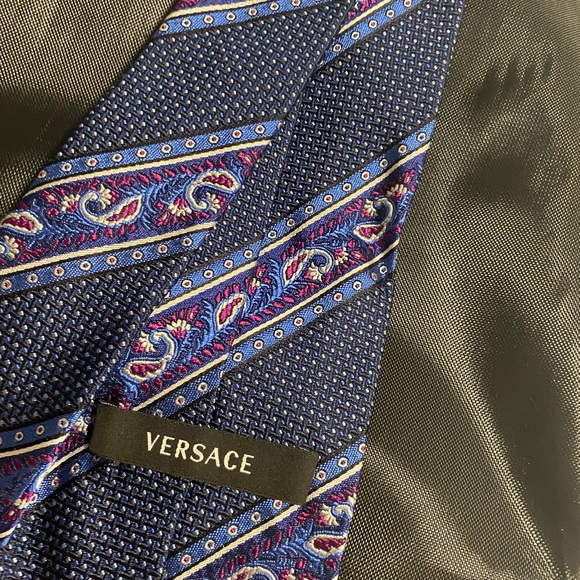 Versace Tie - Picture 4 of 5